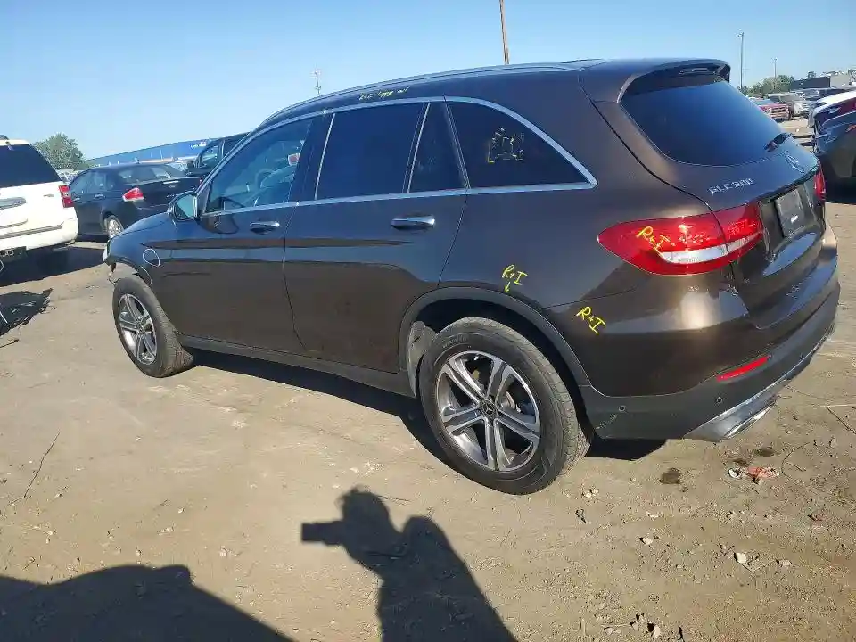 WDC0G4KB6JV109059 2018 MERCEDES-BENZ GLC-CLASS-1
