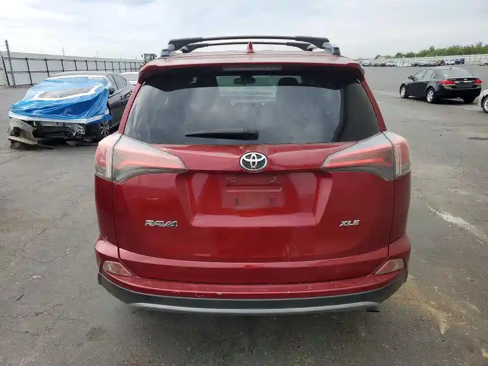 JTMWFREV7JD121765 2018 TOYOTA RAV4-5