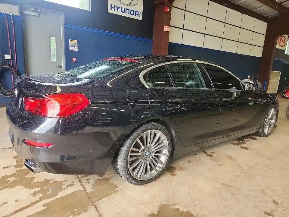 WBA6D6C53JG388808 2018 BMW 6 SERIES-2