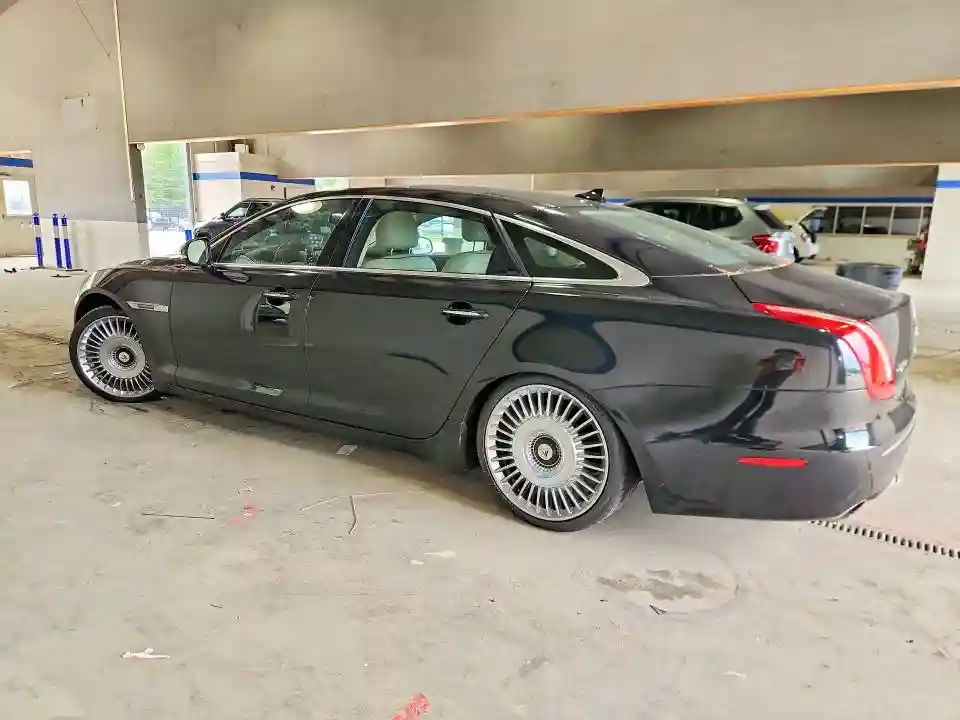 SAJWJ2GD9F8V88617 2015 JAGUAR XJ-1