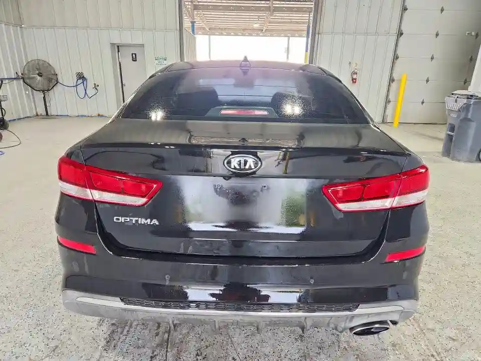 5XXGT4L32KG367762 2019 KIA OPTIMA-5