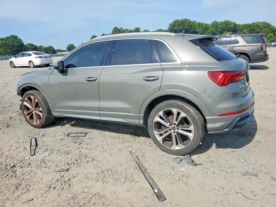 WA1EECF31L1026920 2020 AUDI Q3-1