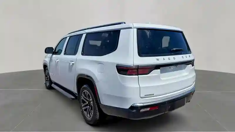 1C4SJSBP9PS557564 2023 JEEP WAGONEER-2