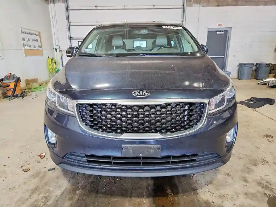 KNDMC5C13G6156230 2016 KIA SEDONA-4