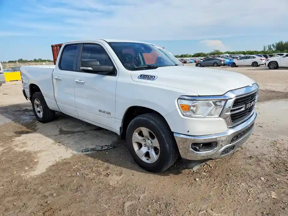 1C6RREBT7LN274876 2020 RAM 1500-3