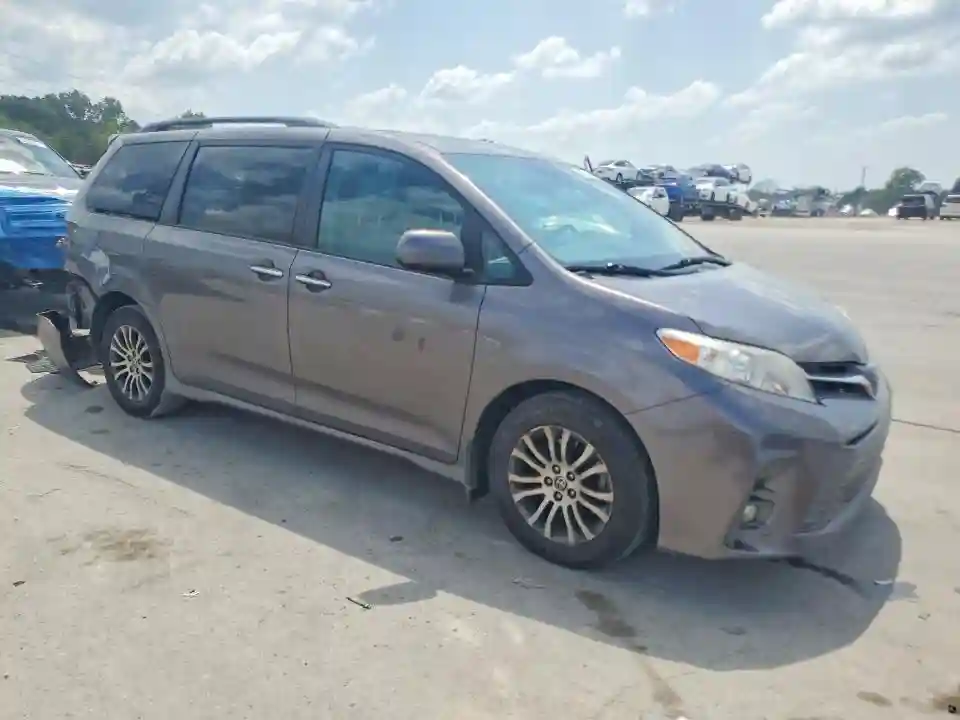 5TDYZ3DC8LS061208 2020 TOYOTA SIENNA-3