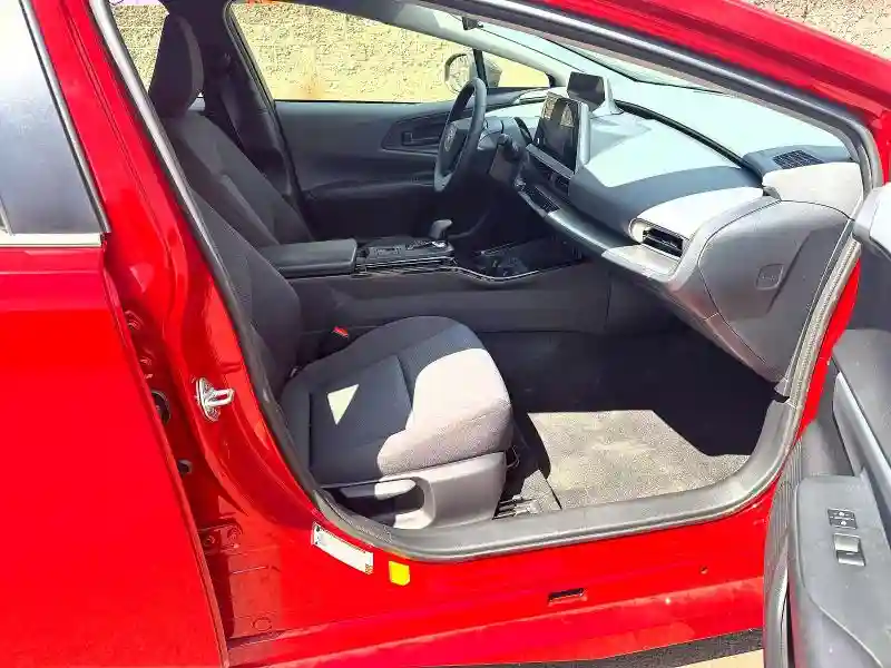 JTDADABU0S3029109 2025 TOYOTA PRIUS-4