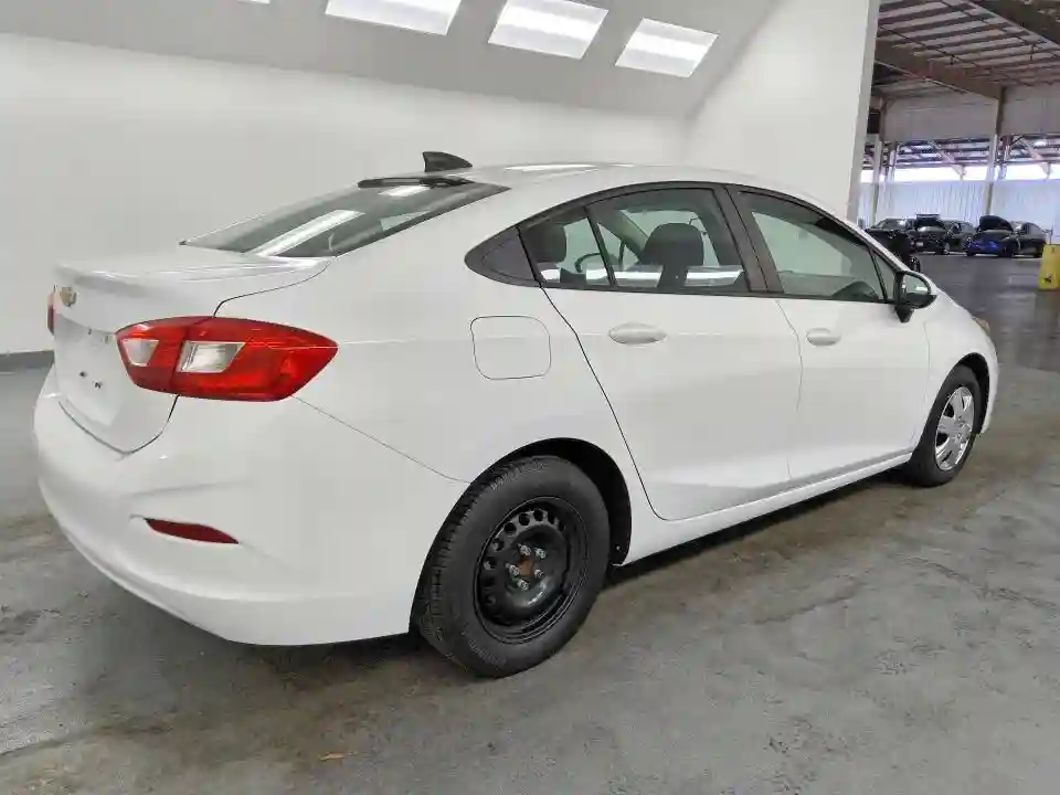 1G1BC5SM6H7194817 2017 CHEVROLET CRUZE-2