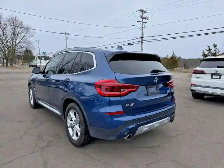 5UXTR7C5XKLF30580 2019 BMW X3-2