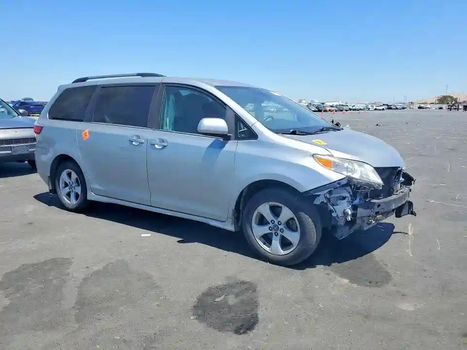 5TDKZ3DCXLS054458 2020 TOYOTA SIENNA-3