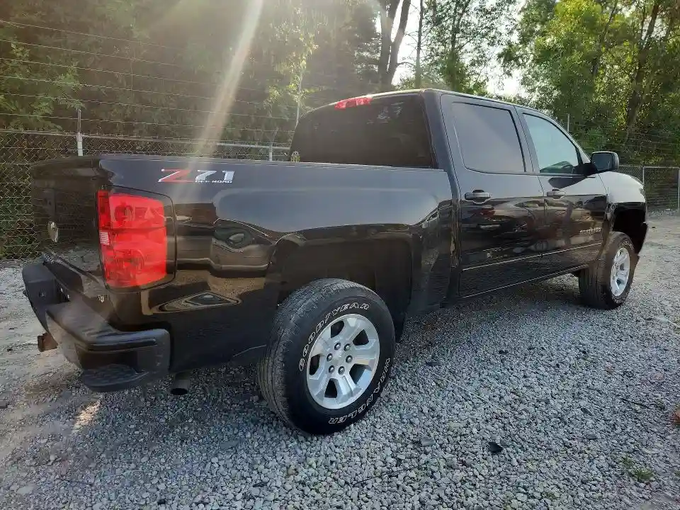 3GCUKREC0JG300816 2018 CHEVROLET SILVERADO-2