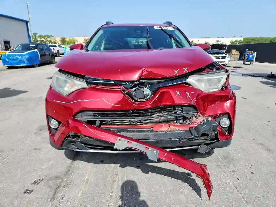 2T3RFREV8JW789364 2018 TOYOTA RAV4-4