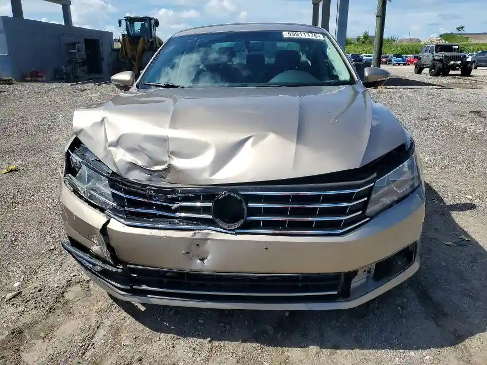 1VWAT7A31GC060260 2016 VOLKSWAGEN PASSAT-4