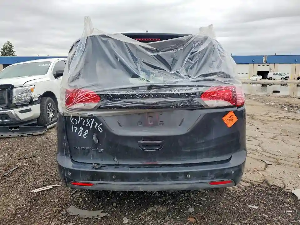 2C4RC1EG5JR291788 2018 CHRYSLER PACIFICA-5