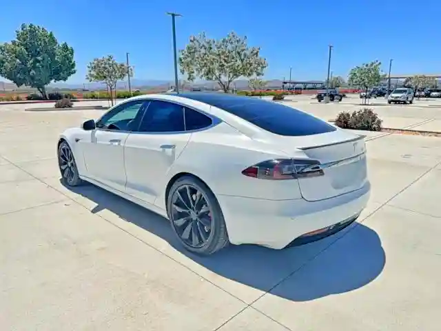 5YJSA1E47MF427870 2021 TESLA MODEL S-2