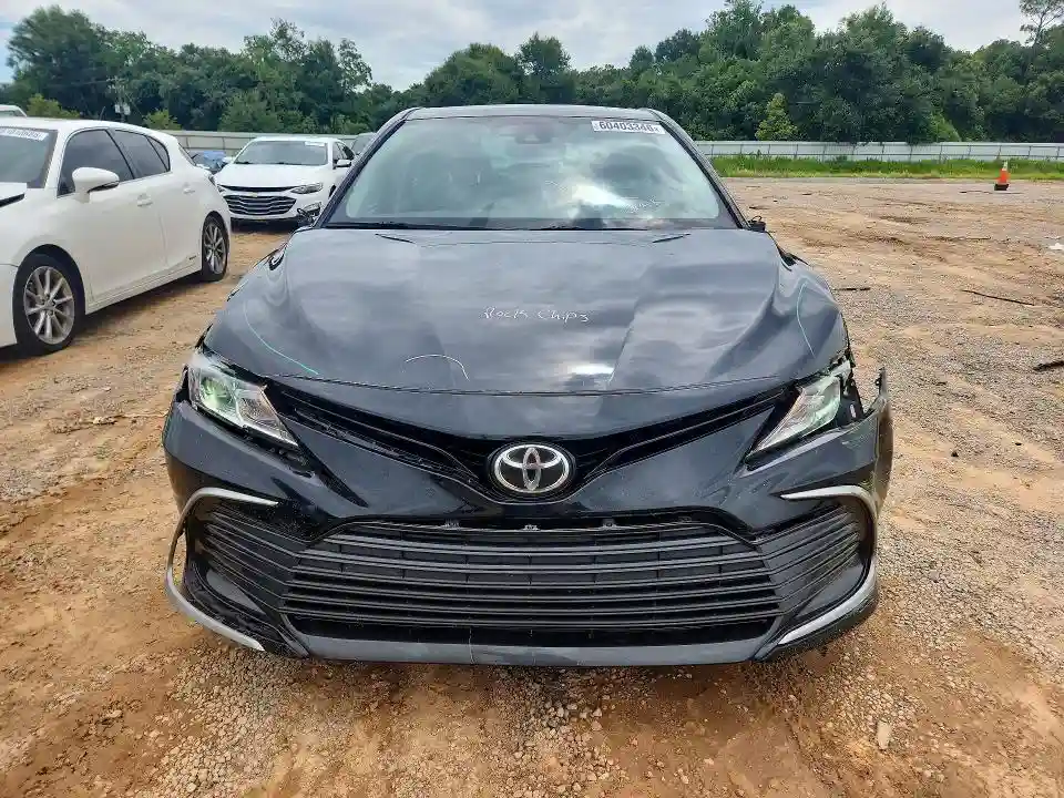 4T1R11AK9MU517804 2021 TOYOTA CAMRY-4