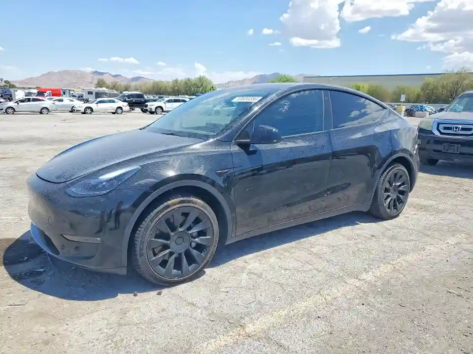 7SAYGDEE6PF629688 2023 TESLA MODEL Y-0
