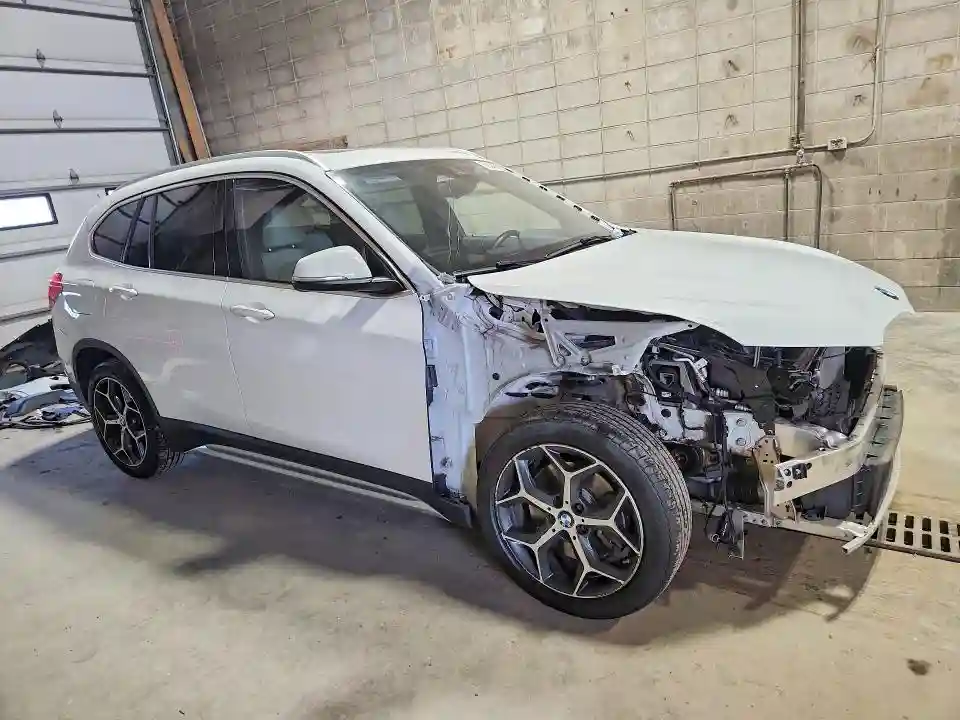 WBXHT3C59K5L36225 2019 BMW X1-3
