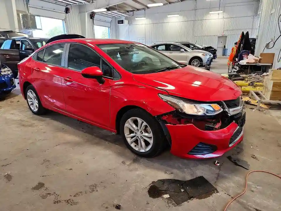 1G1BC5SM4K7108766 2019 CHEVROLET CRUZE-2