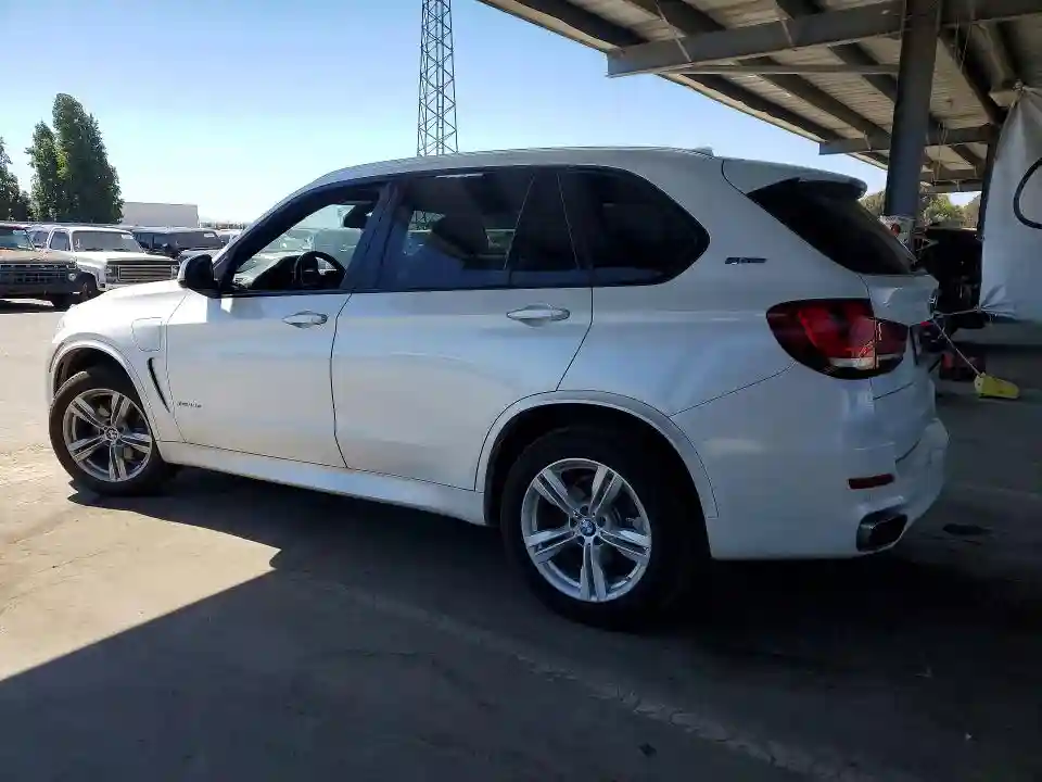 5UXKT0C52J0V99524 2018 BMW X5-1