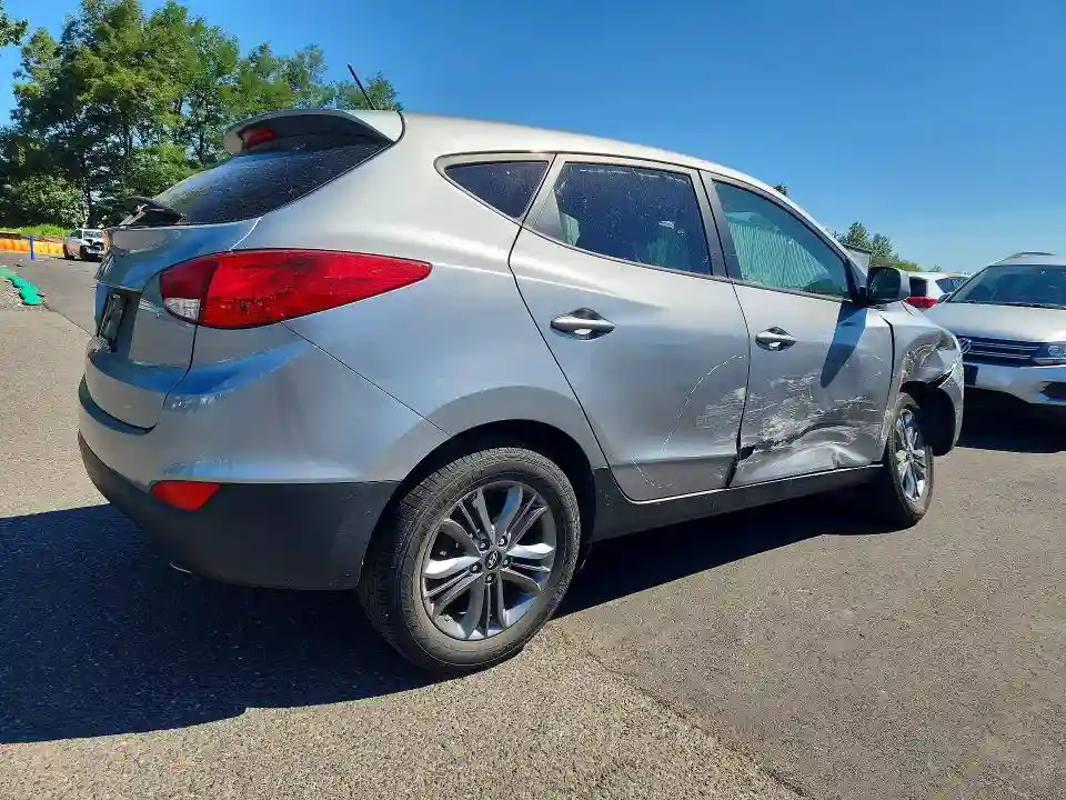 KM8JT3AFXFU069078 2015 HYUNDAI TUCSON-2