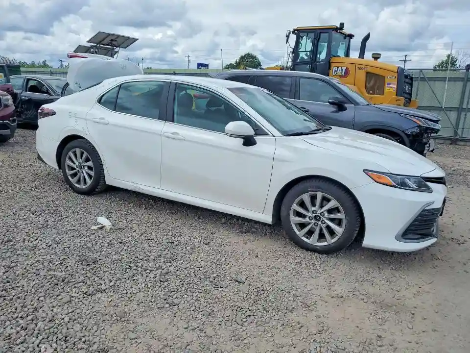 4T1R11AK1MU489450 2021 TOYOTA CAMRY-3