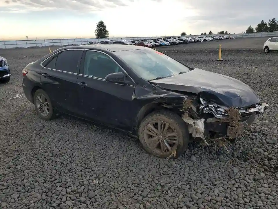 4T1BF1FK2HU304646 2017 TOYOTA CAMRY-3