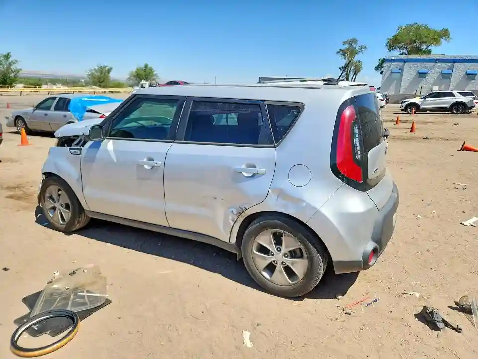 KNDJN2A24F7817151 2015 KIA SOUL-1