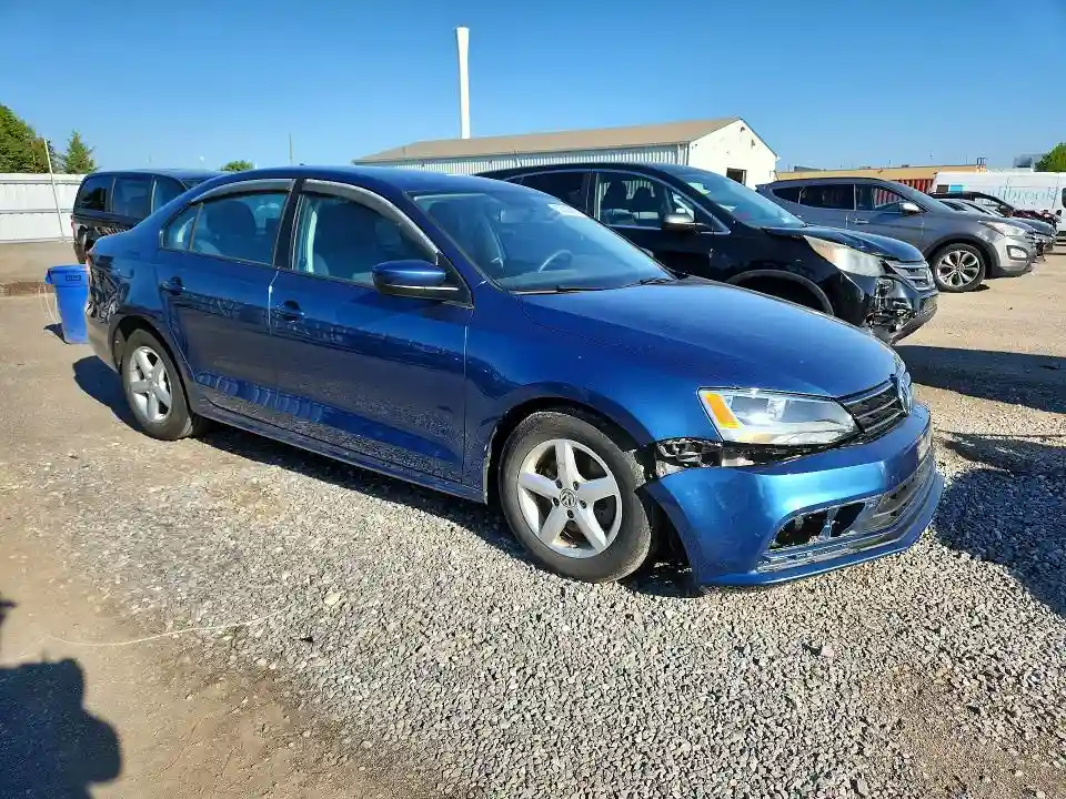 3VW2B7AJ3HM298150 2017 VOLKSWAGEN JETTA-3