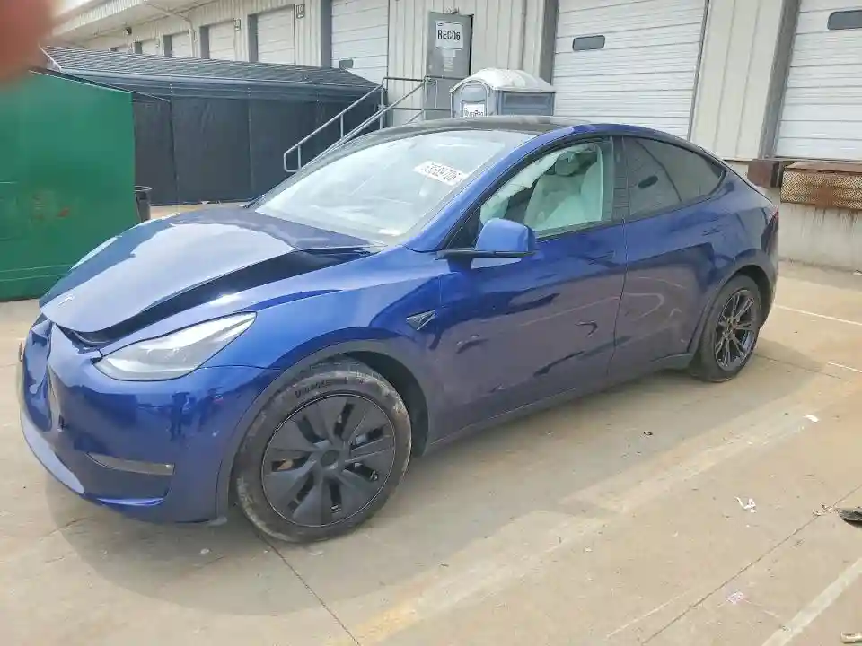 7SAYGAEEXRF202774 2024 TESLA MODEL Y-0