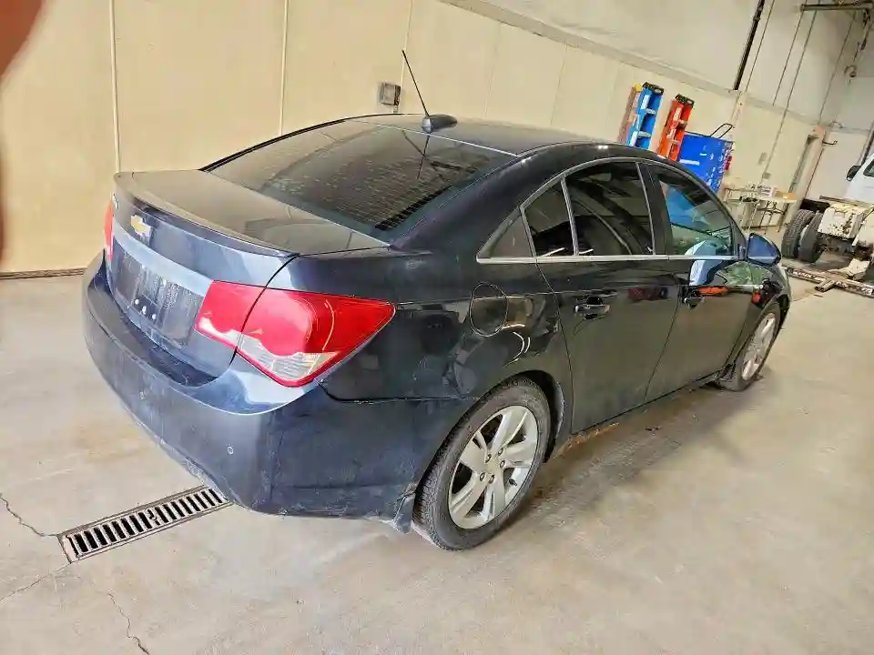 1G1P75SZ3F7298944 2015 CHEVROLET CRUZE-2
