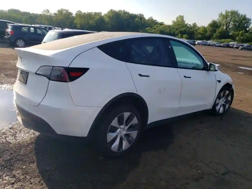 7SAYGDED6PF940819 2023 TESLA MODEL Y-2