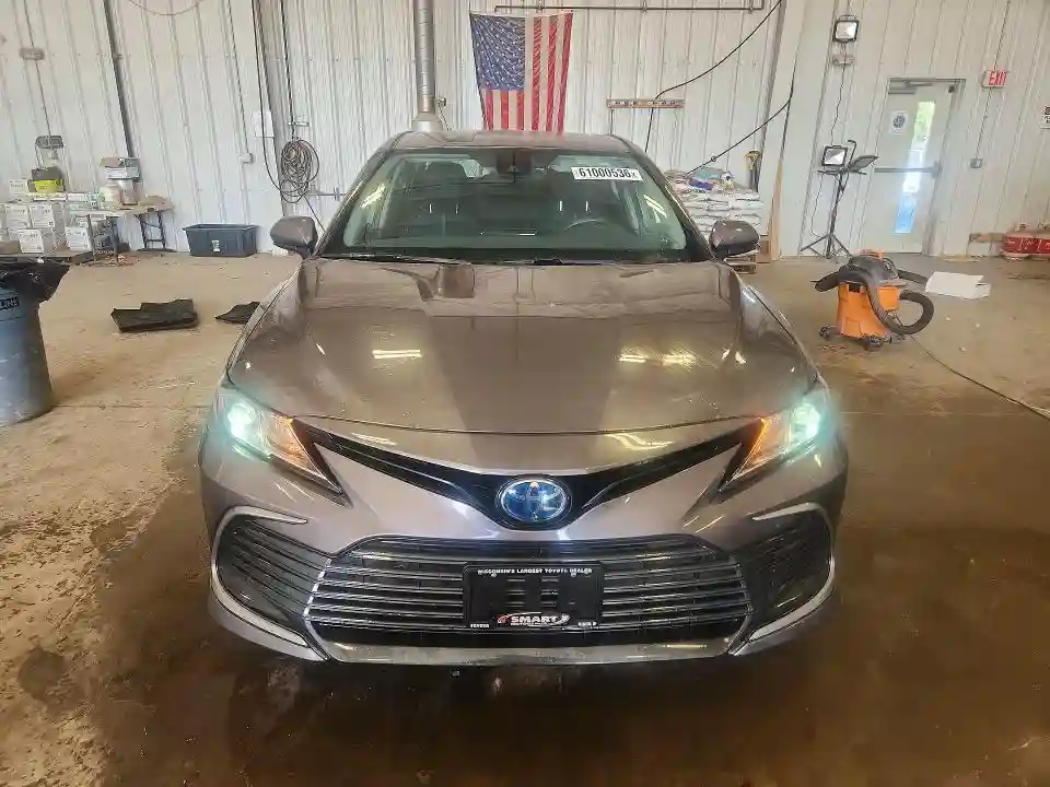 4T1C31AK7MU564085 2021 TOYOTA CAMRY-4
