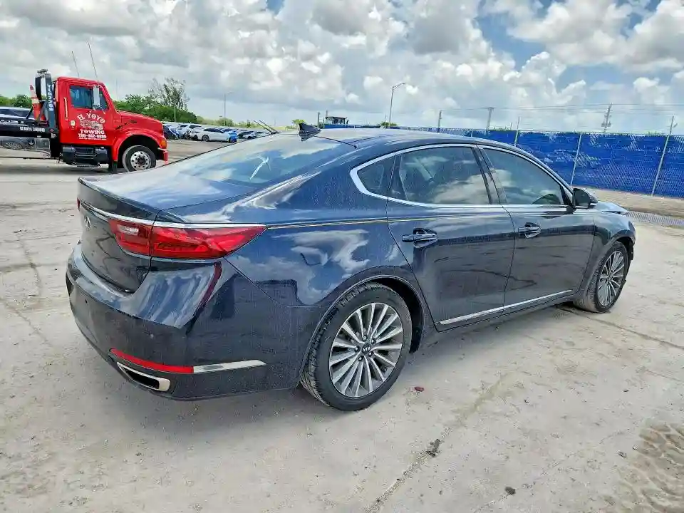 KNALC4J15H5072035 2017 KIA CADENZA-2