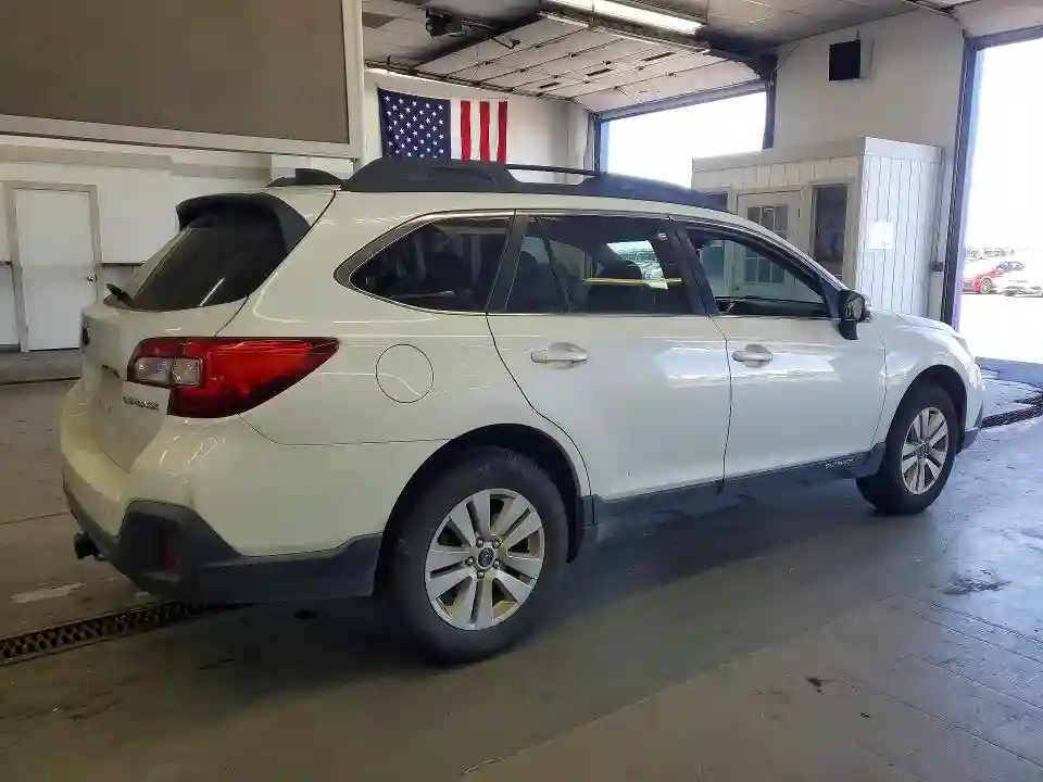 4S4BSAFC5K3374479 2019 SUBARU OUTBACK-2