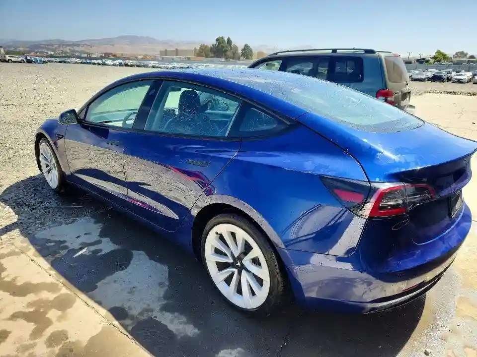5YJ3E1EA6NF371341 2022 TESLA MODEL 3-1
