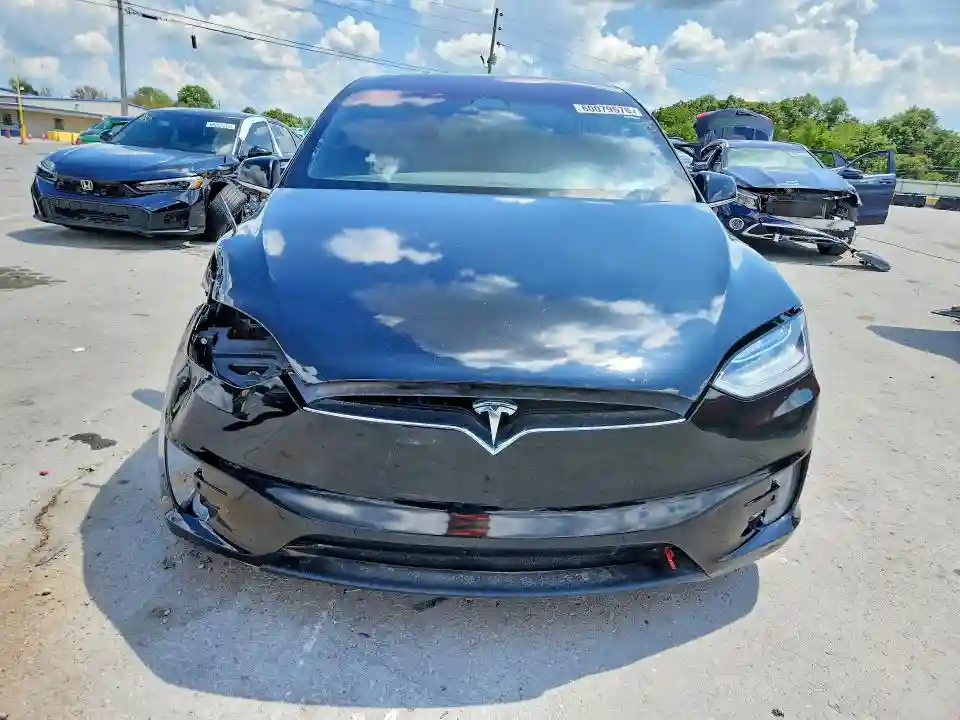 5YJXCBE26HF049096 2017 TESLA MODEL X-4