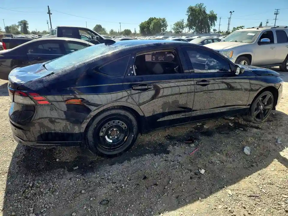 1HGCY2F73RA053371 2024 HONDA ACCORD-2