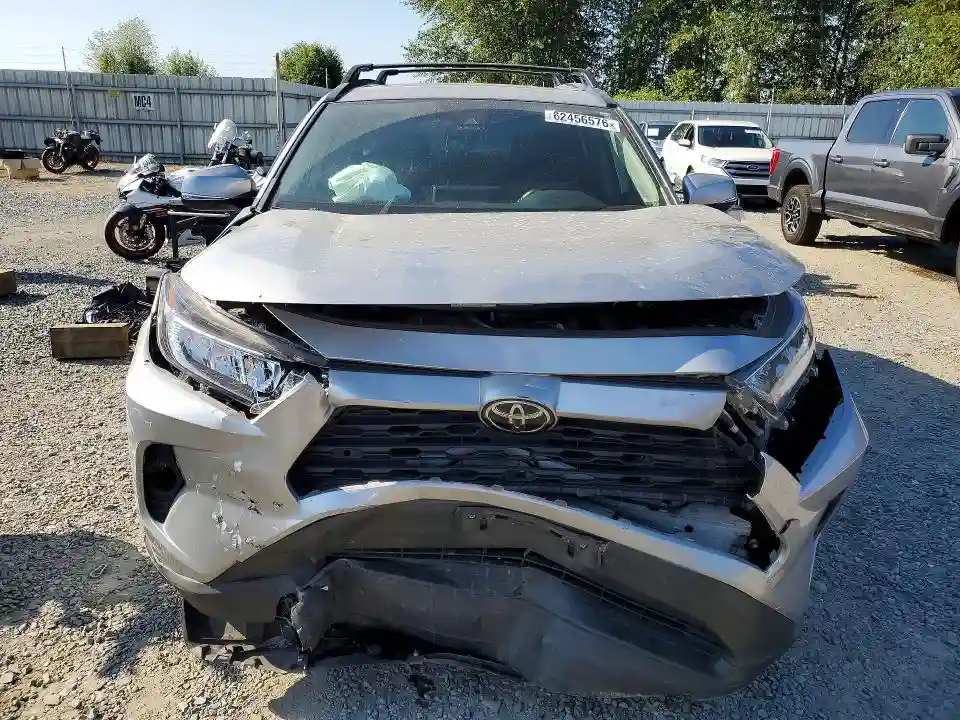2T3A1RFV6LC131945 2020 TOYOTA RAV4-4