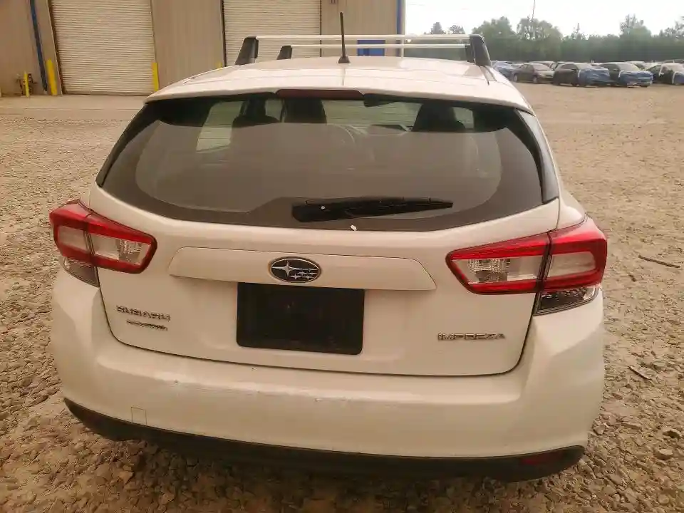 4S3GTAA66J3721020 2018 SUBARU IMPREZA-5
