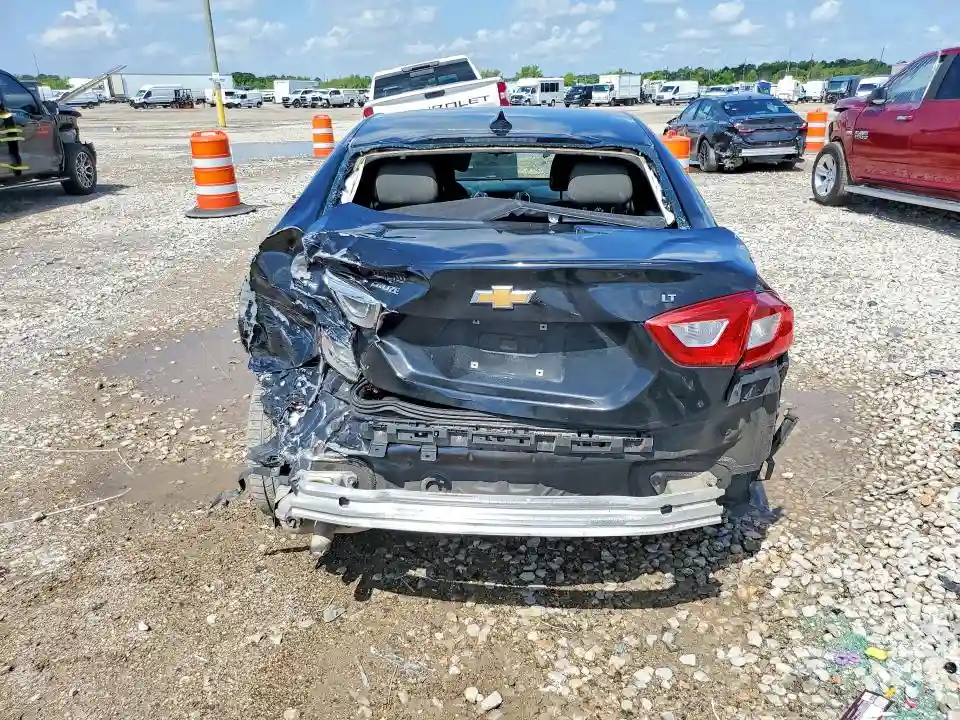 1G1BE5SM7J7120662 2018 CHEVROLET CRUZE-5