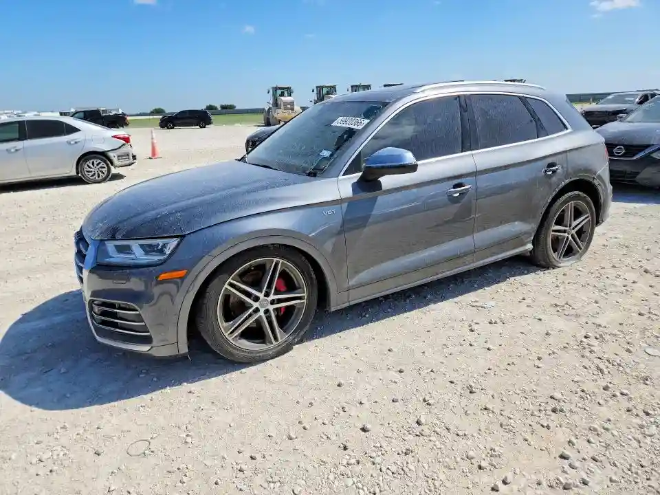 WA1A4AFY5J2123708 2018 AUDI SQ5-0