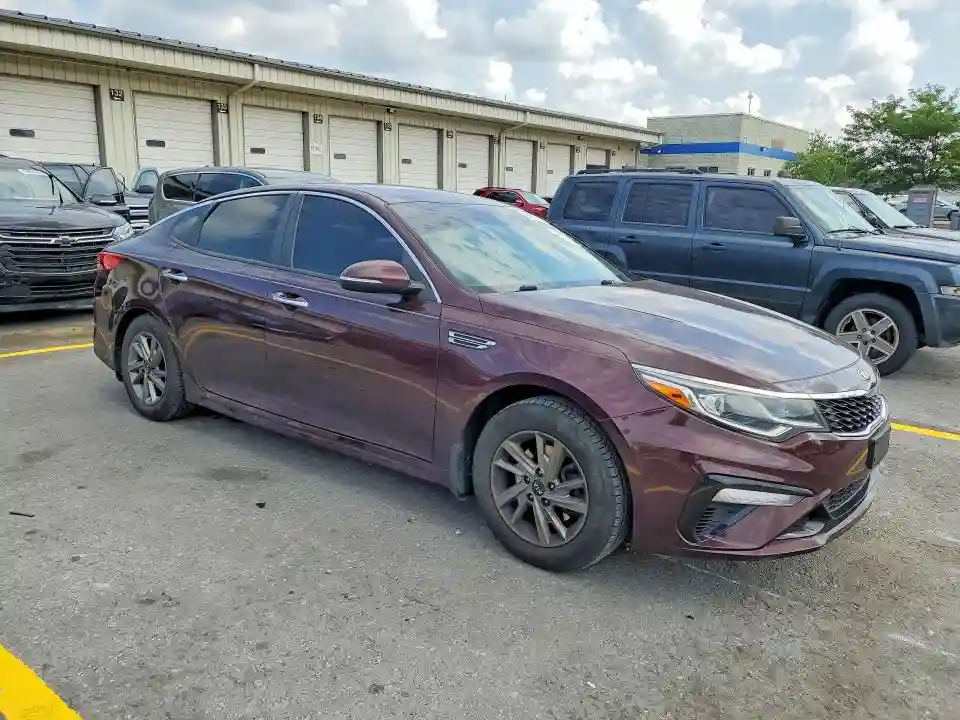 5XXGT4L32KG365073 2019 KIA OPTIMA-3