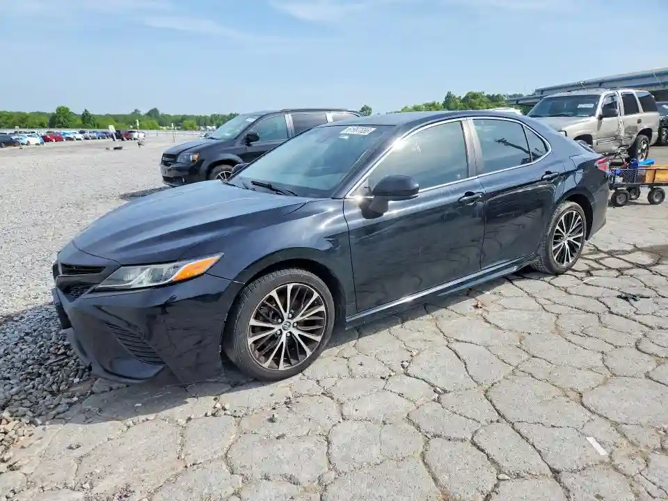 JTNB11HK9J3009647 2018 TOYOTA CAMRY-0
