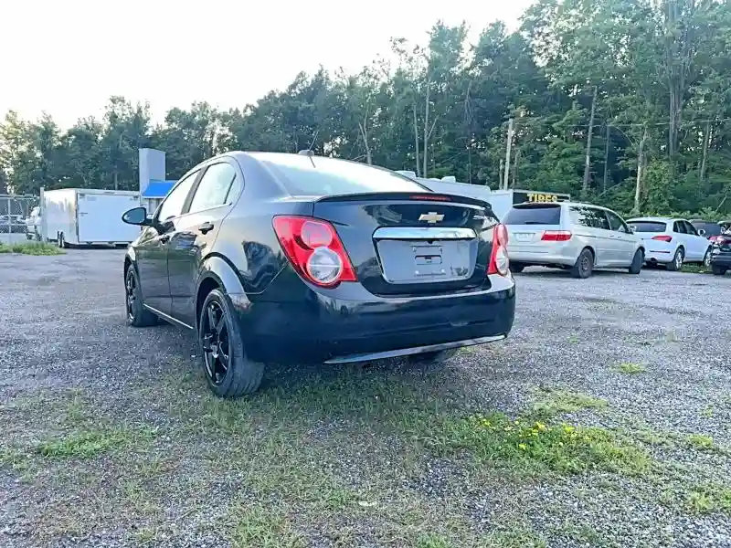 1G1JC5SH7F4190692 2015 CHEVROLET SONIC-2