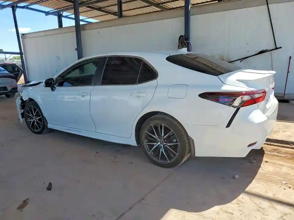 4T1T11AK4MU486340 2021 TOYOTA CAMRY-1