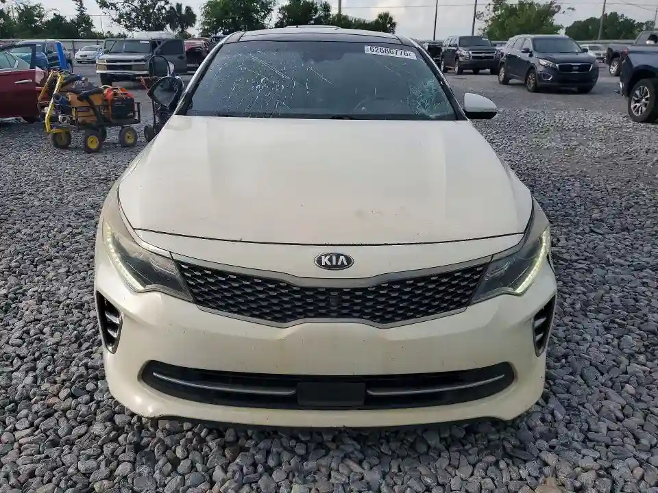 5XXGV4L21GG032856 2016 KIA OPTIMA-4