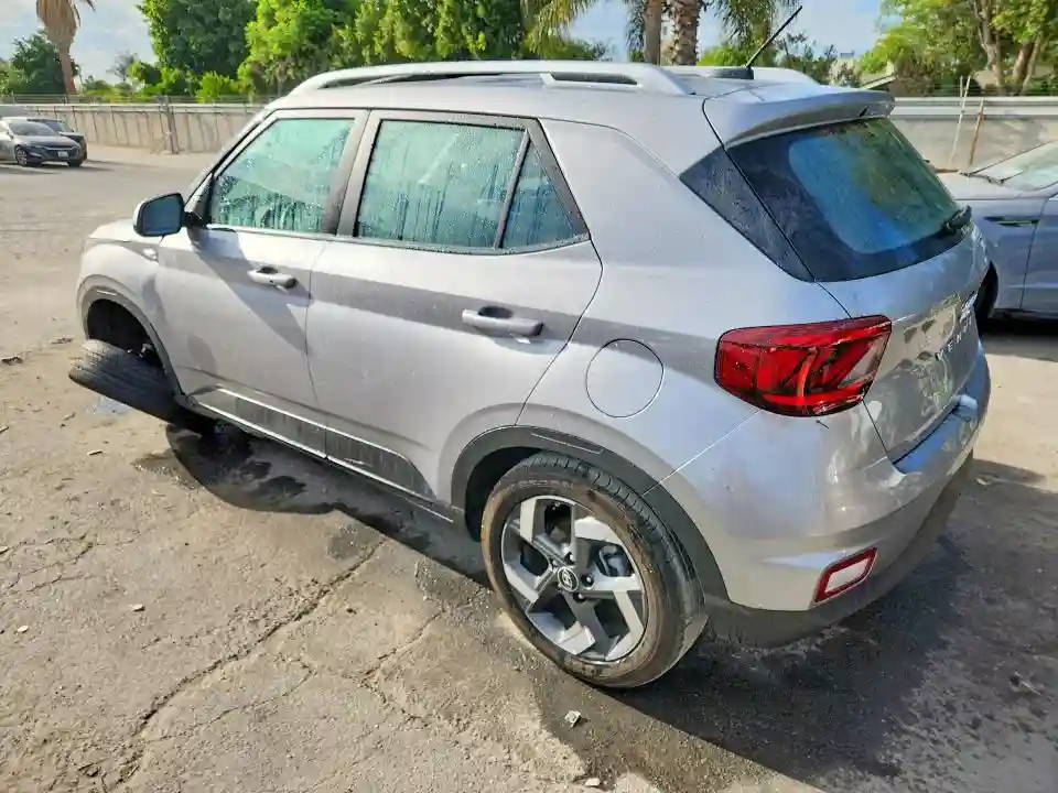 KMHRC8A3XSU403951 2025 HYUNDAI VENUE-1