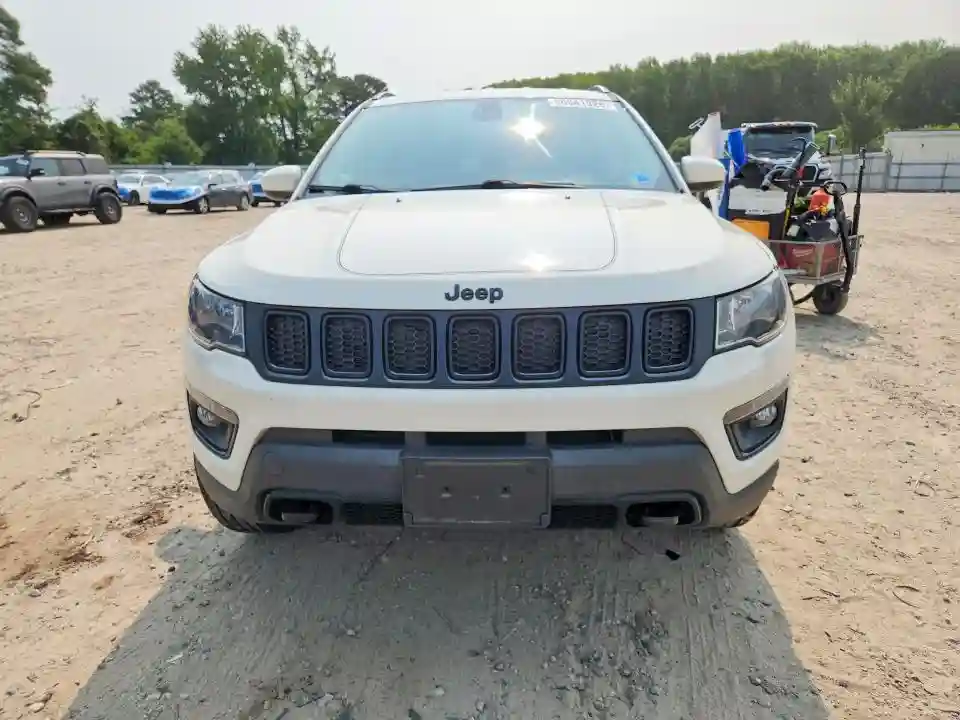 3C4NJDAB8LT174593 2020 JEEP COMPASS-4