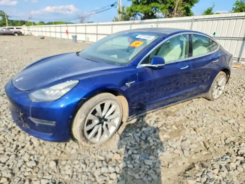 5YJ3E1EB8KF450918 2019 TESLA MODEL 3-0